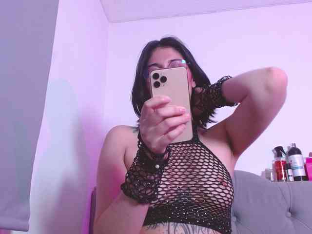Red-moonn webcam
