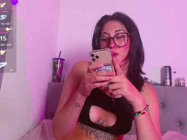Red-moonn webcam