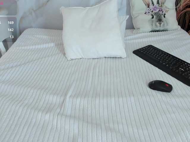 hannahill69 live cam profile