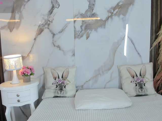 hannahill69's BongaCams show and profile