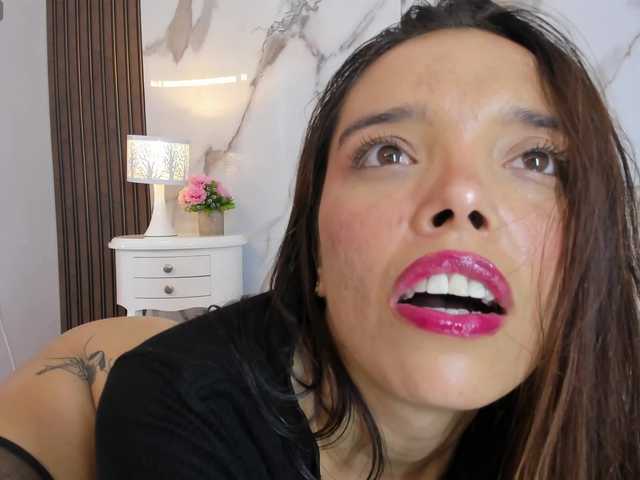 hannahill69's BongaCams show and profile