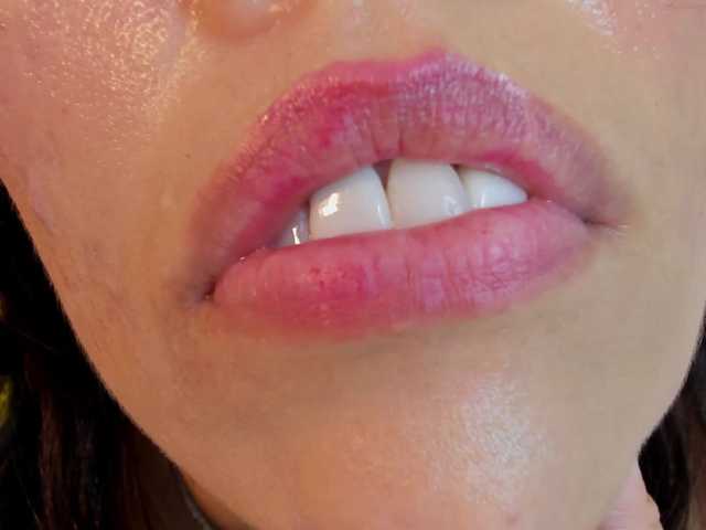 hannahill69's BongaCams show and profile