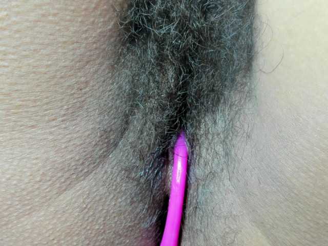 roxanahills's BongaCams show and profile