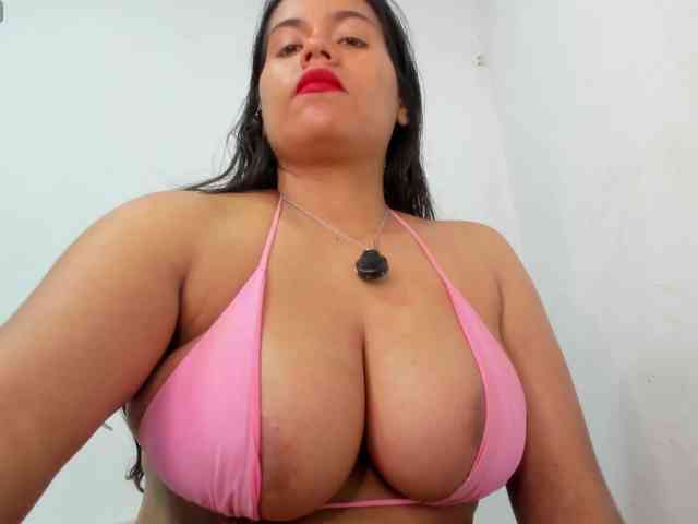 roxanahills_ webcam