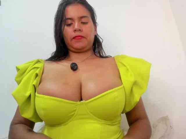 roxanahills_ webcam