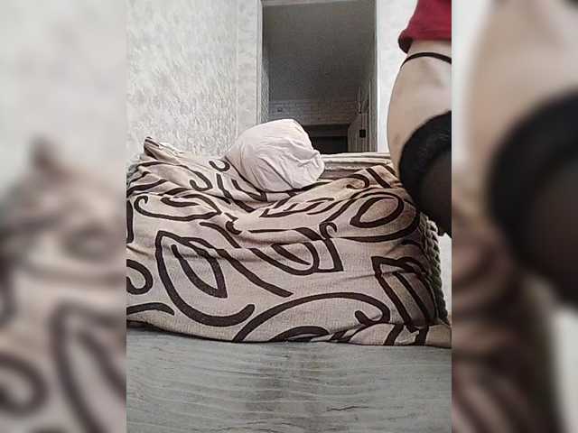 ElenCarr's BongaCams show and profile