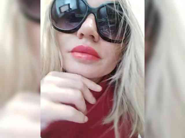 Milka_Milf webcam