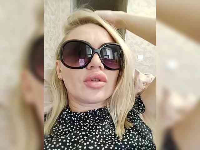 Milka_Milf webcam