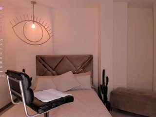 LizzHamilton Porn Show