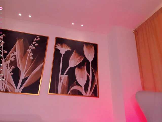 LizzHamilton's BongaCams show and profile