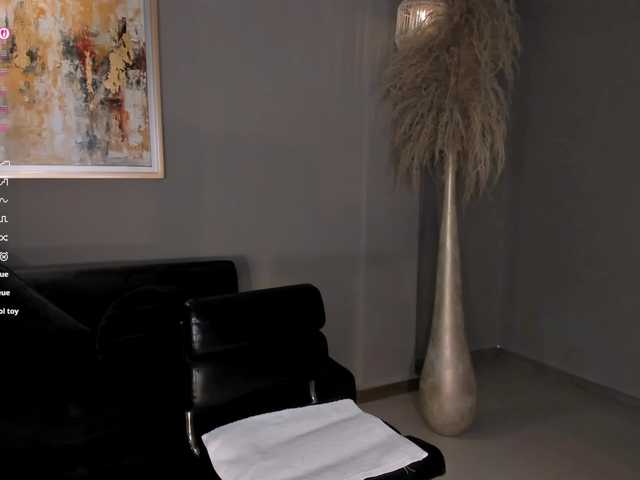 le modèle LizzHamilton est en webcam porno dans un show sur le site bongacams, il possède les tags suivants: Latino/Hispanic,Brunette,Shaved