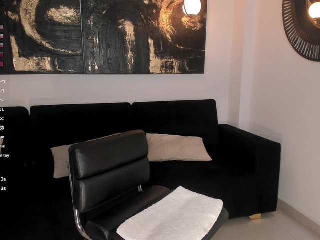 LizzHamilton's BongaCams show and profile