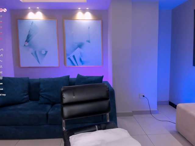 LizzHamilton's BongaCams show and profile