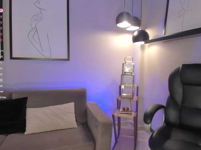 LizzHamilton from BongaCams