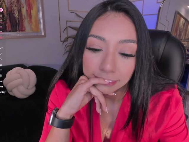 LizzHamilton's BongaCams show and profile