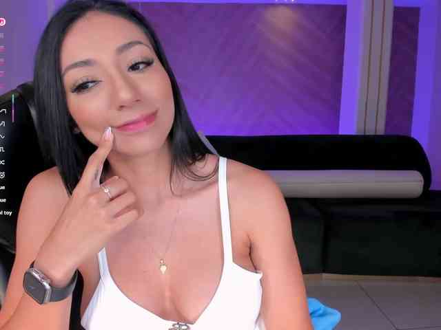 LizzHamilton LizzHamilton