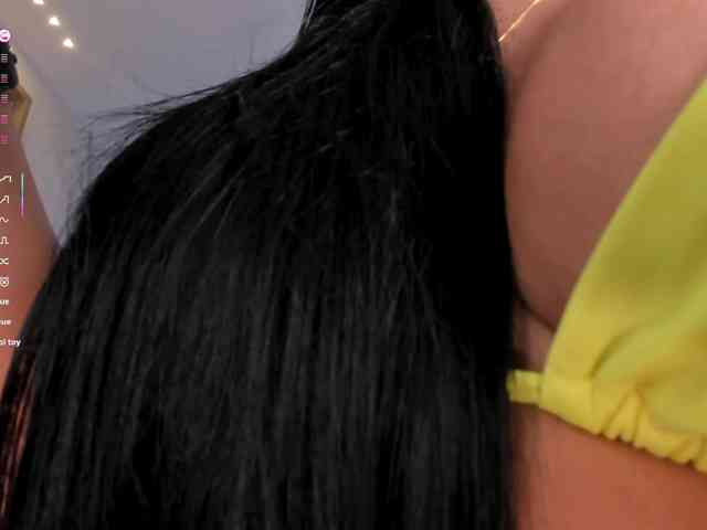 LizzHamilton webcam