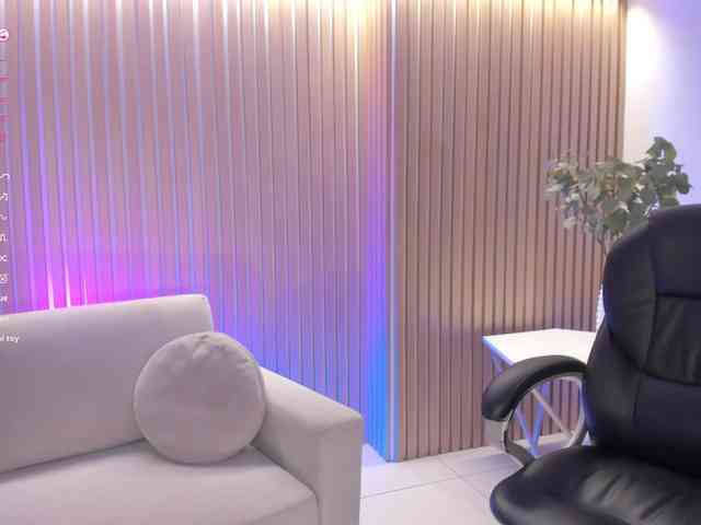 LizzHamilton webcam