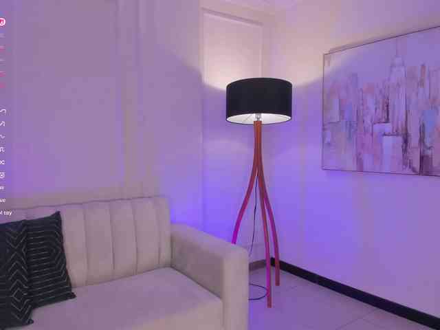 LizzHamilton LizzHamilton