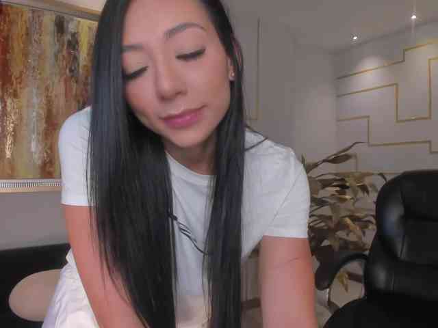 LizzHamilton LizzHamilton