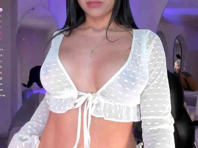 LizzHamilton webcam