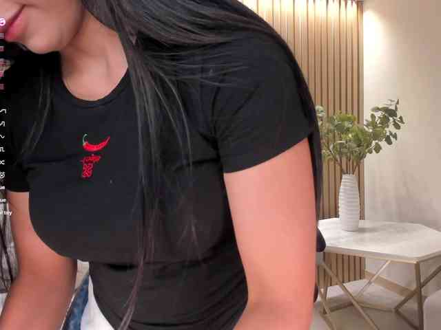LizzHamilton webcam