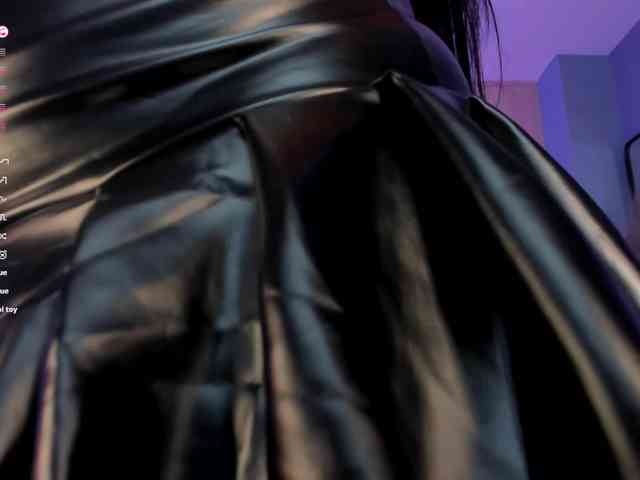 LizzHamilton webcam