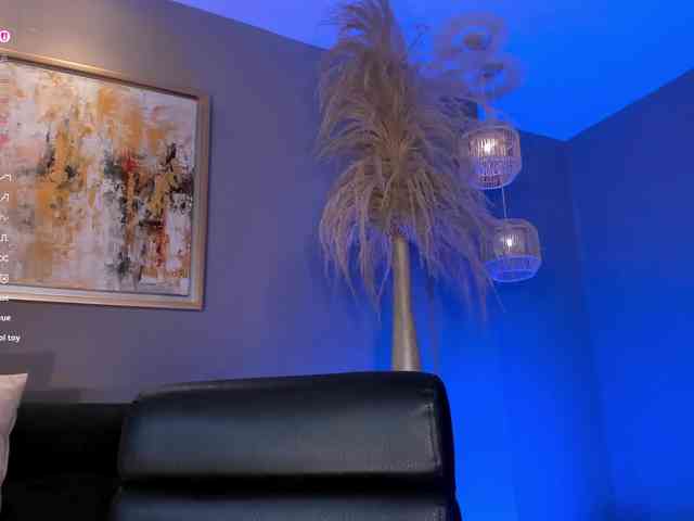 LizzHamilton LizzHamilton