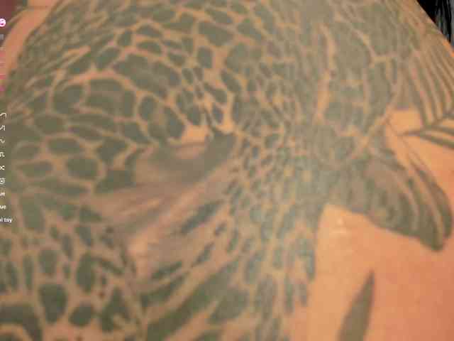 LizzHamilton webcam