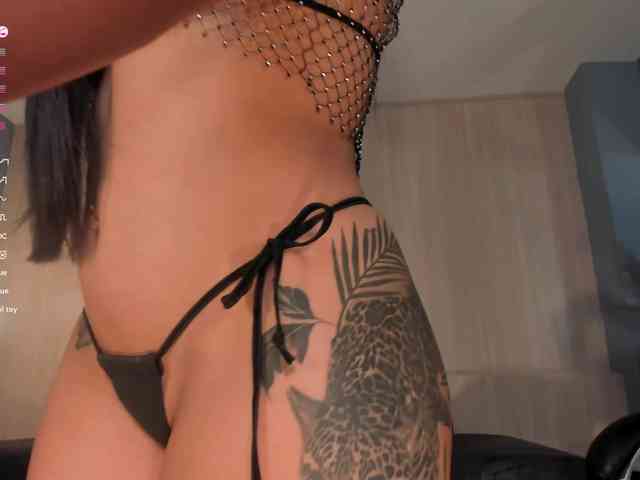 LizzHamilton webcam