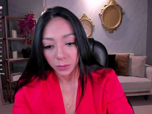 LizzHamilton webcam