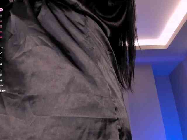 LizzHamilton LizzHamilton