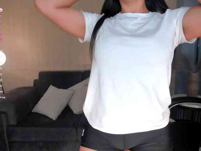 LizzHamilton webcam