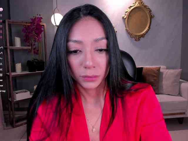 LizzHamilton webcam