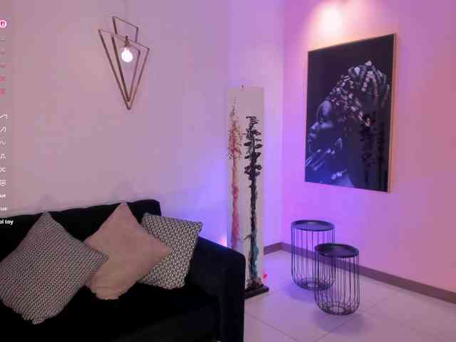 LizzHamilton LizzHamilton