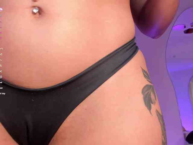 LizzHamilton webcam