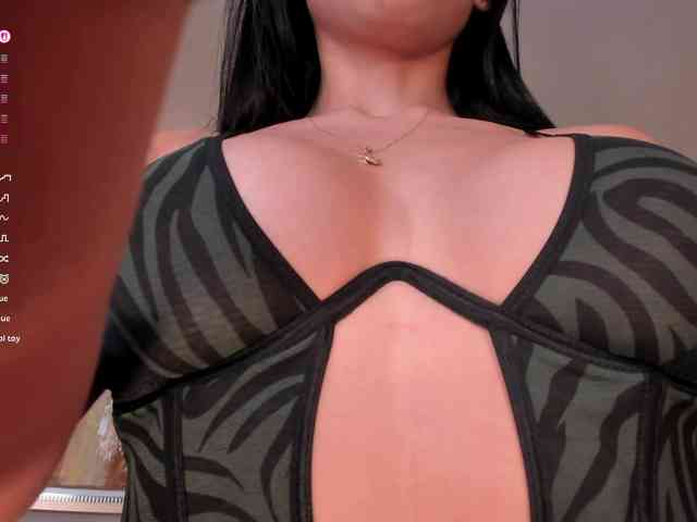 LizzHamilton Live Webcam on BongaCams