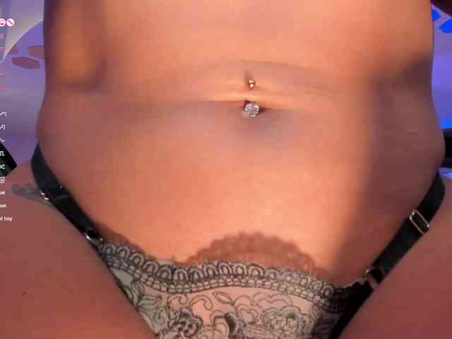 LizzHamilton webcam