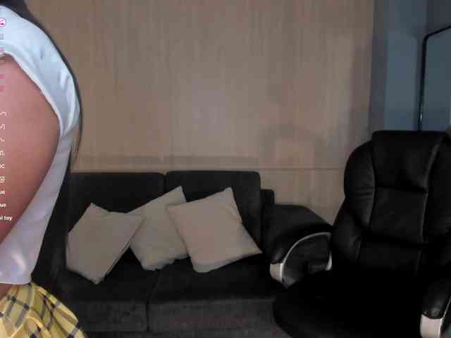 LizzHamilton webcam