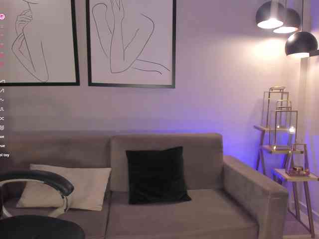 LizzHamilton LizzHamilton