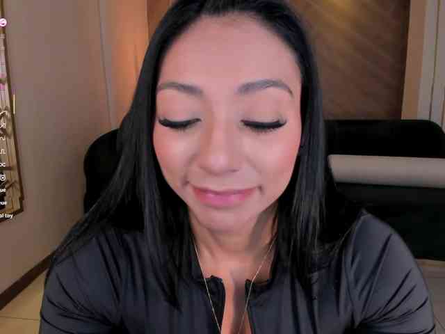 LizzHamilton webcam