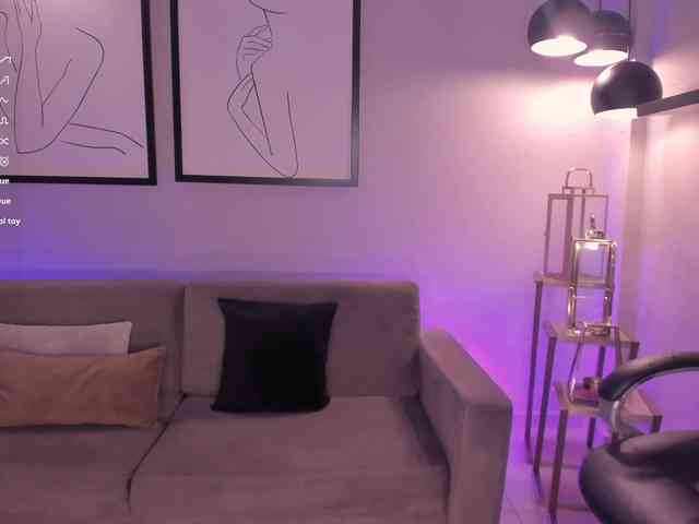 LizzHamilton LizzHamilton