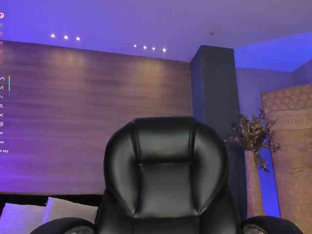 LizzHamilton LizzHamilton