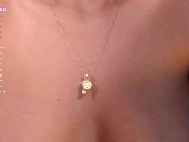 LizzHamilton webcam