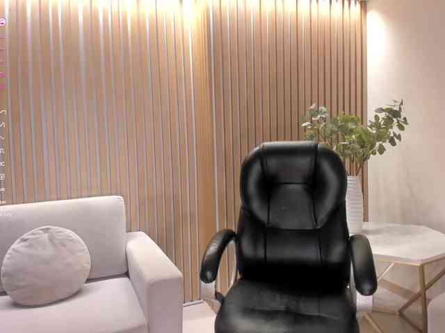 LizzHamilton webcam