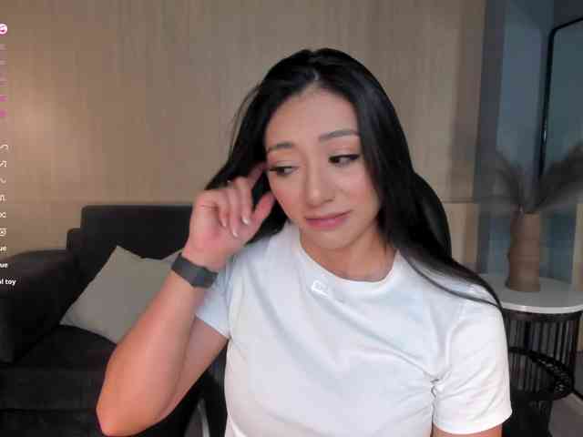 LizzHamilton webcam