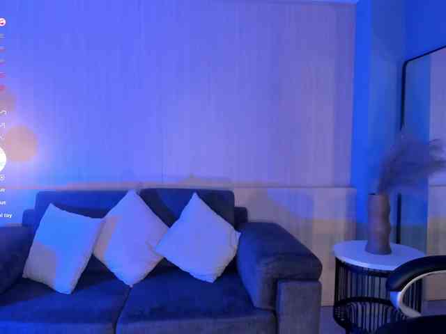 LizzHamilton webcam