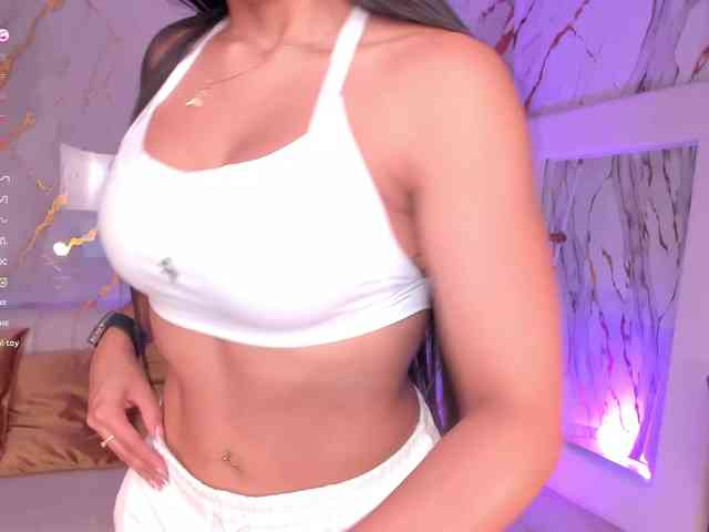 LizzHamilton webcam