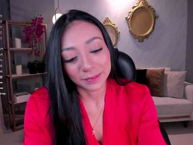 LizzHamilton webcam