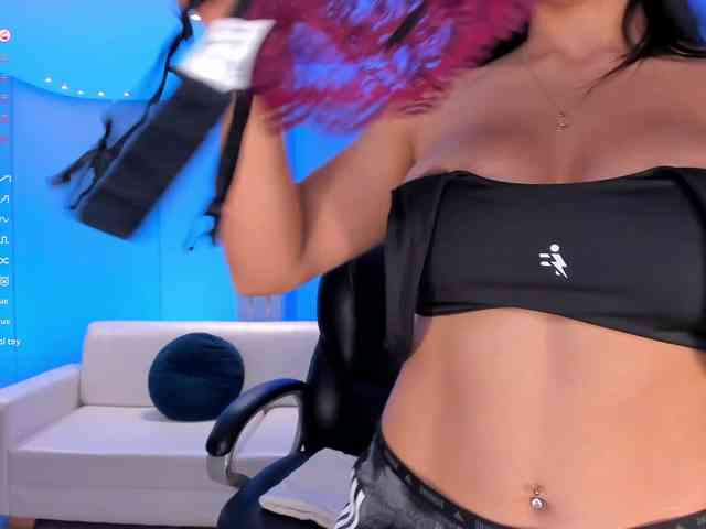 LizzHamilton webcam